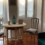 April Bridge House Appartement