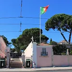 April Bridge House Lisboa