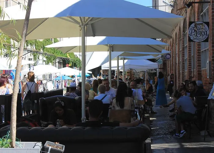 April Bridge House Lisboa