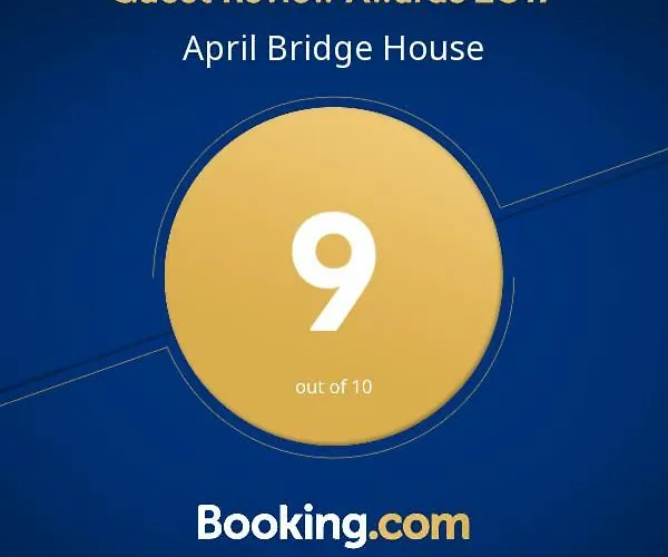 Appartement April Bridge House