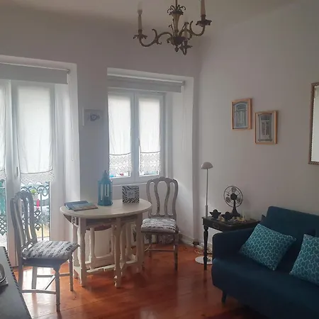 Apartment April Bridge House *