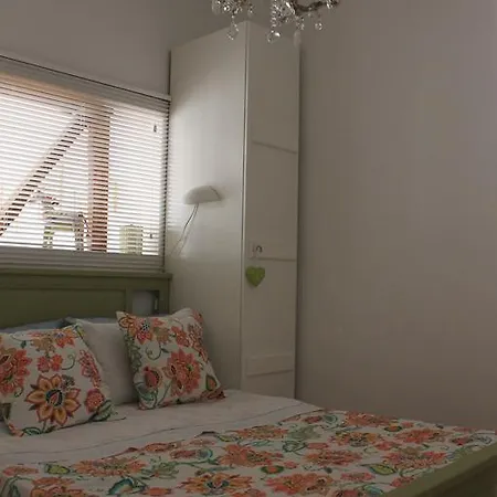Apartment April Bridge House *