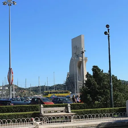 Apartment April Bridge House Lisbon